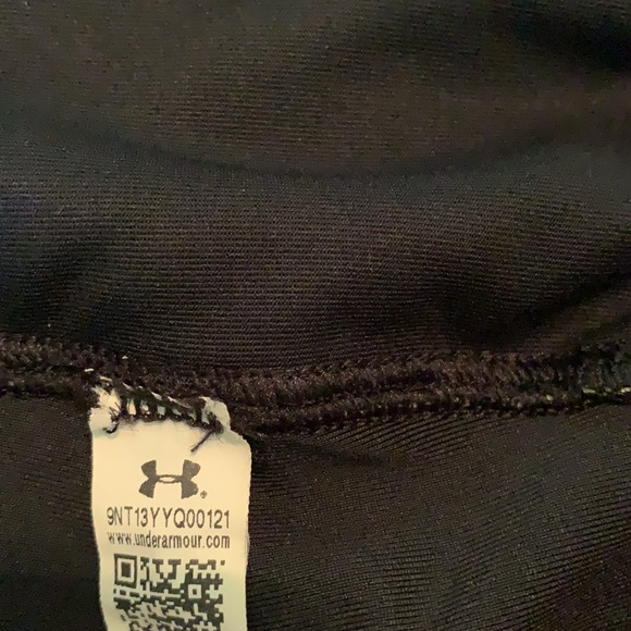 Under Armour capris - Picture 2 of 6